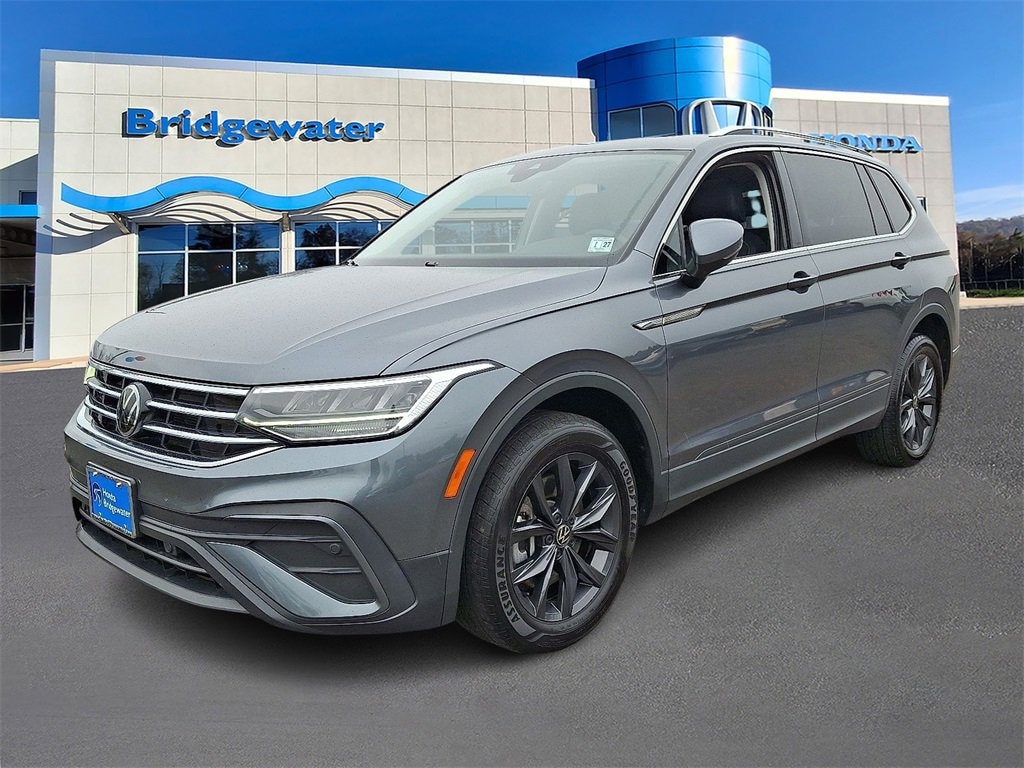 Used 2022 Volkswagen Tiguan SE SUV