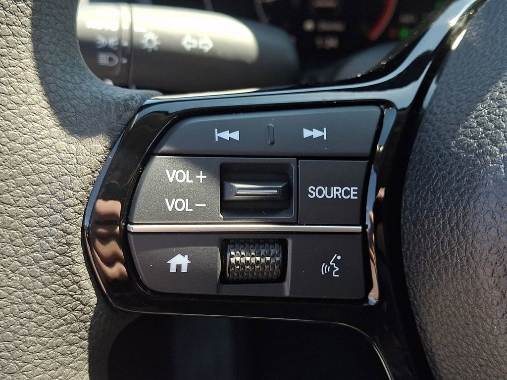 2025 Honda Civic LX - Photo 21