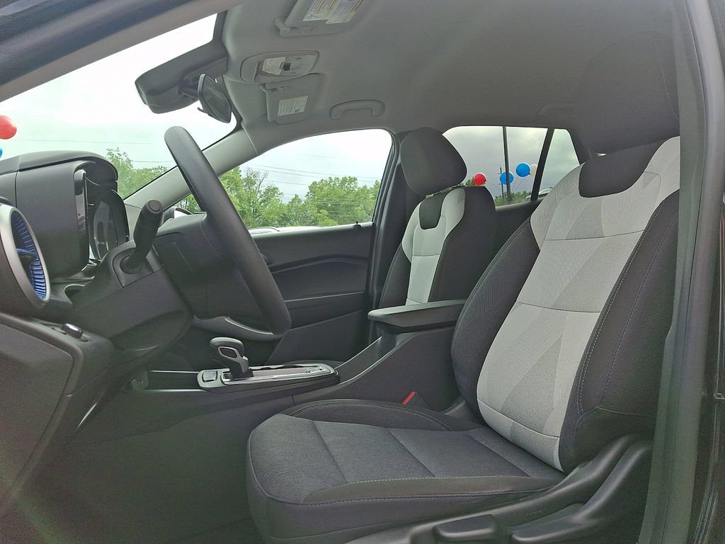 2024 Chevrolet Trax LS - Photo 13