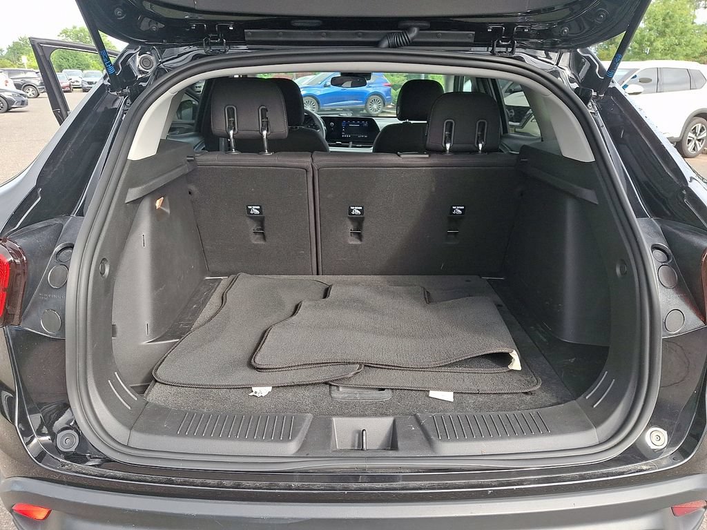 2024 Chevrolet Trax LS - Photo 28