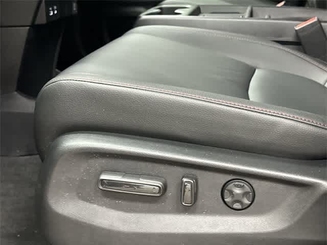 Thumbnail: 2025 Honda Odyssey - 25