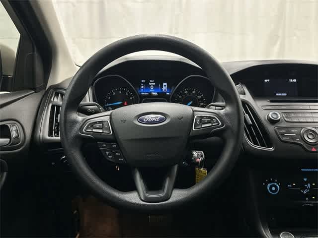 Thumbnail: 2017 Ford Focus - 15