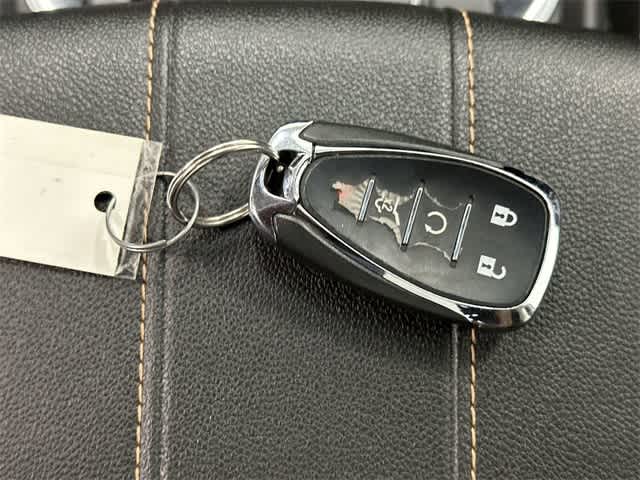 Thumbnail: 2019 Chevrolet Traverse - 32