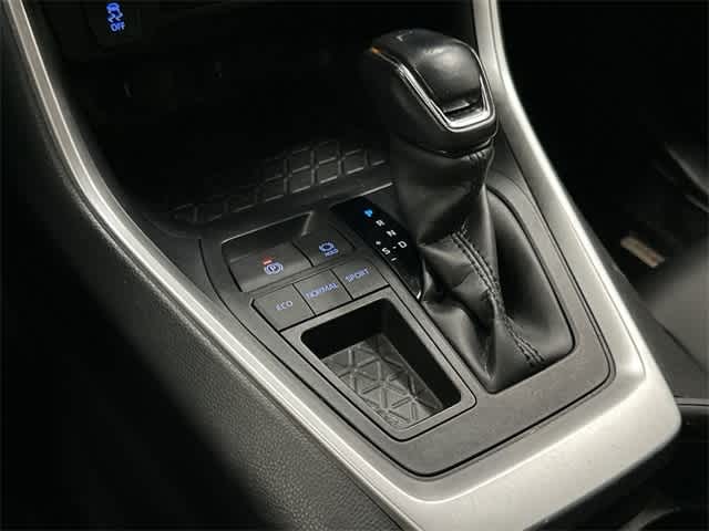 Thumbnail: 2020 Toyota RAV4 - 24