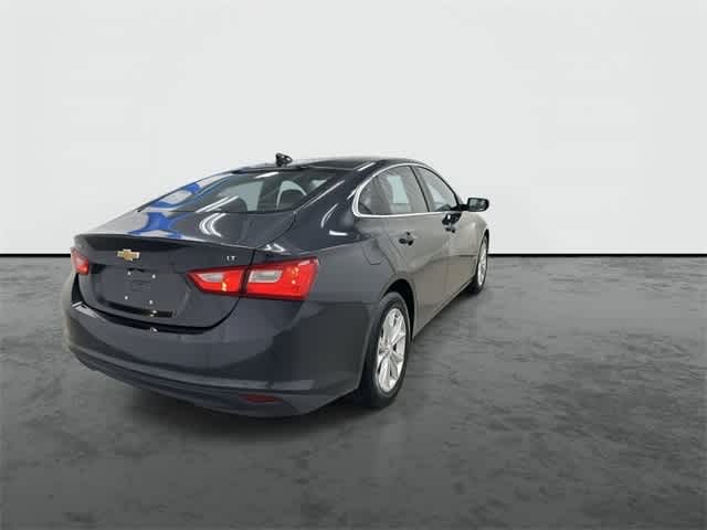 Thumbnail: 2023 Chevrolet Malibu - 3