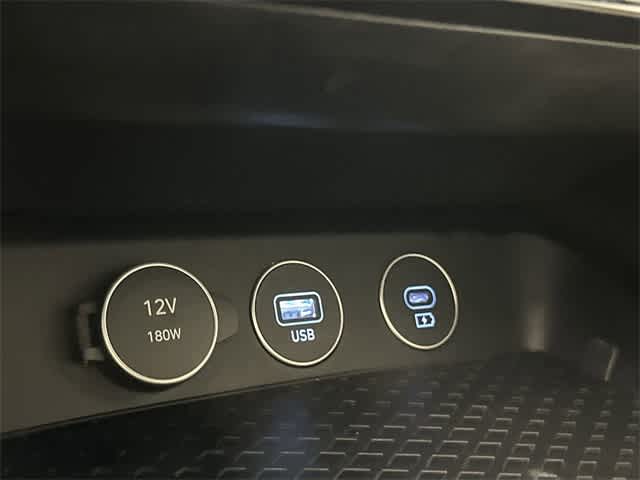 Thumbnail: 2024 Genesis G70 - 26