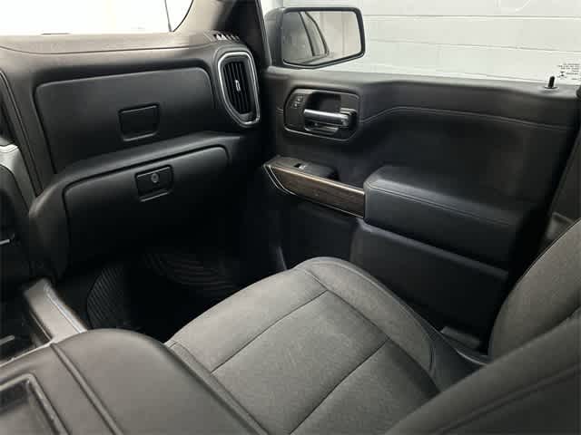 Thumbnail: 2019 Chevrolet Silverado 1500 - 13