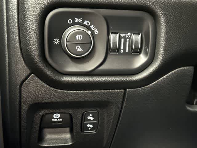 Thumbnail: 2025 RAM 1500 - 19