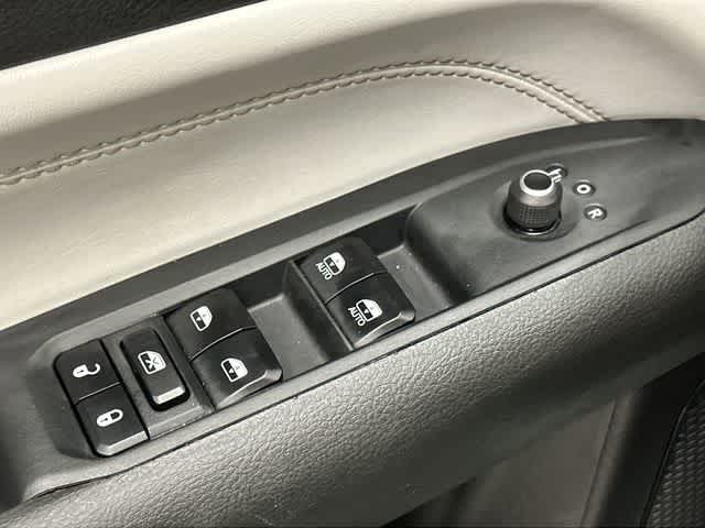 Thumbnail: 2025 Jeep Compass - 20