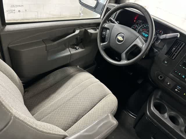 Thumbnail: 2018 Chevrolet Express - 10