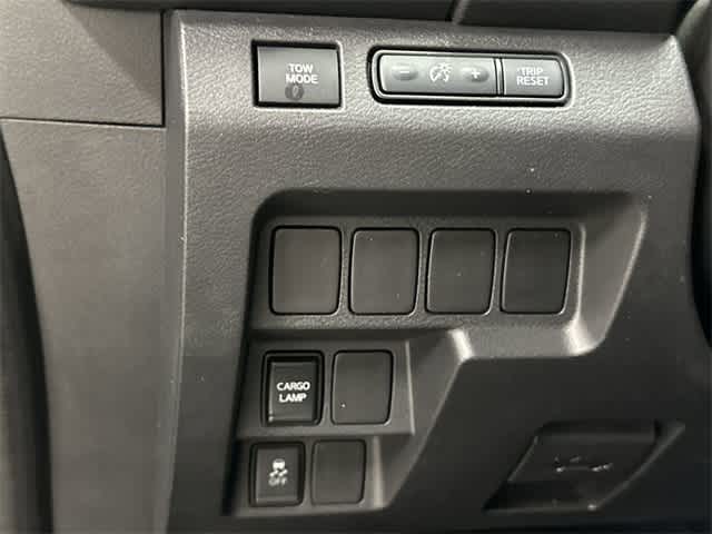 Thumbnail: 2022 Nissan Frontier - 19