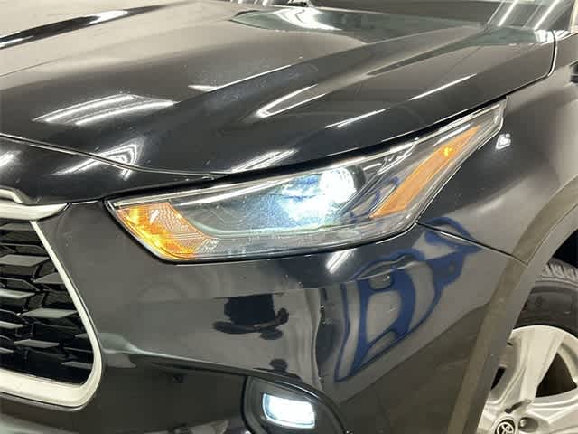 Thumbnail: 2023 Toyota Highlander - 29