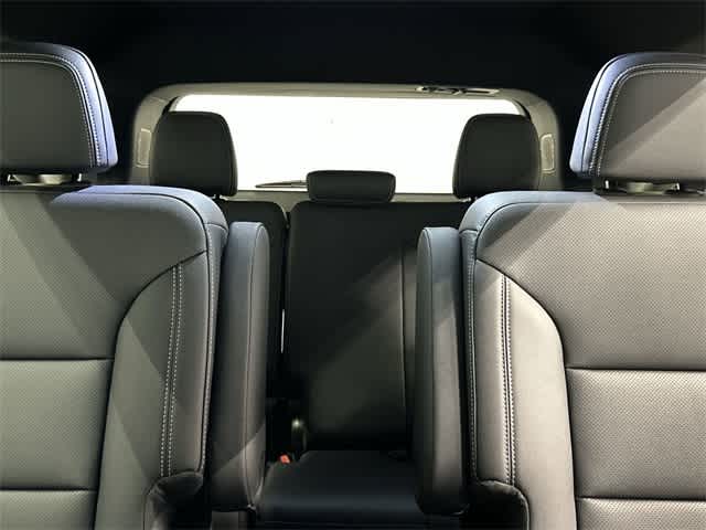 Thumbnail: 2026 Chevrolet Traverse - 14