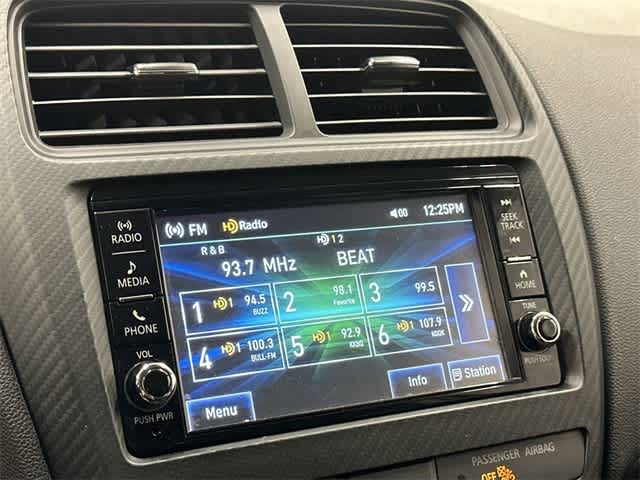 Thumbnail: 2024 Mitsubishi Outlander Sport - 22