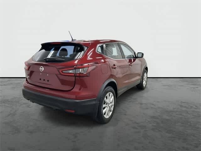 Thumbnail: 2022 Nissan Rogue Sport - 3