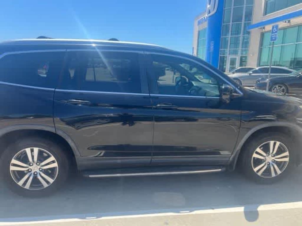Used 2016 Honda Pilot EX-L FWD SUV