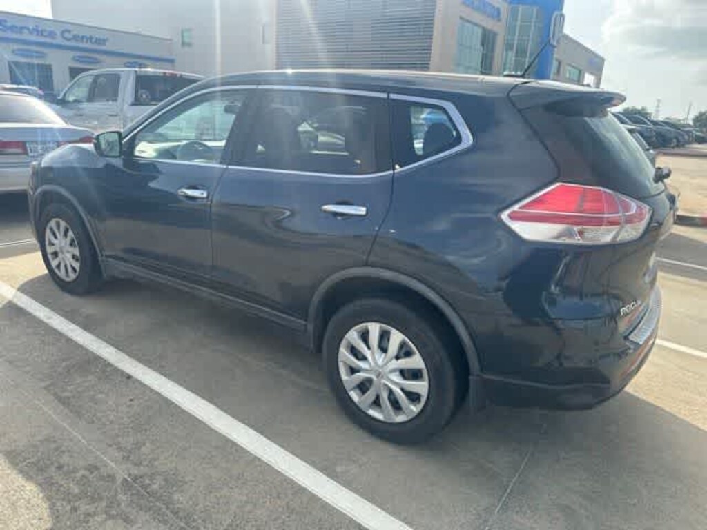 Used 2015 Nissan Rogue S SUV