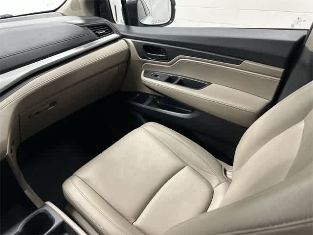 Thumbnail: 2018 Honda Odyssey - 13