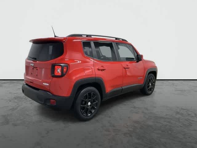 Thumbnail: 2019 Jeep Renegade - 3