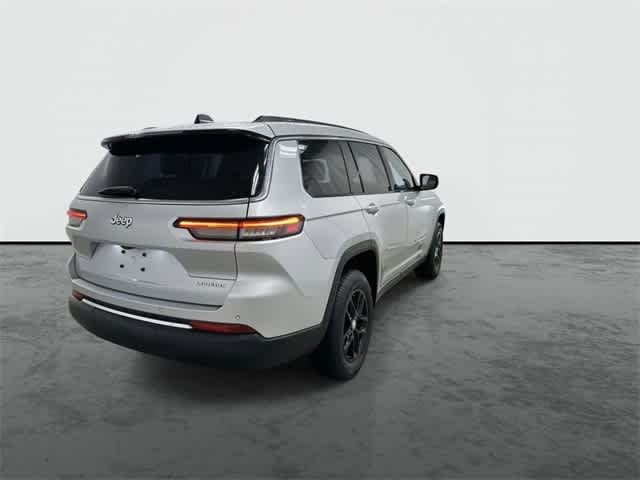 Thumbnail: 2023 Jeep Grand Cherokee L - 3