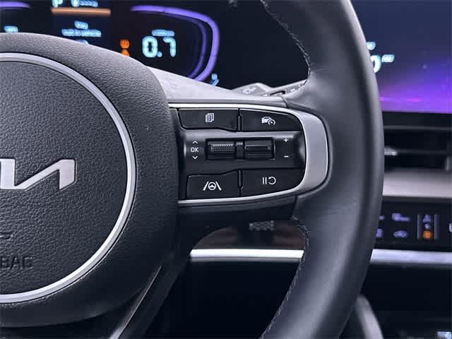 2024 Kia Sportage EX 19