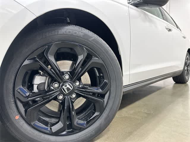 Thumbnail: 2025 Honda Accord - 27