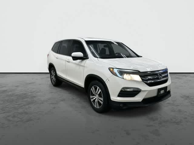 Thumbnail: 2017 Honda Pilot - 6