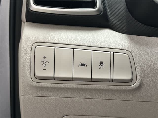 Thumbnail: 2019 Hyundai Tucson - 19