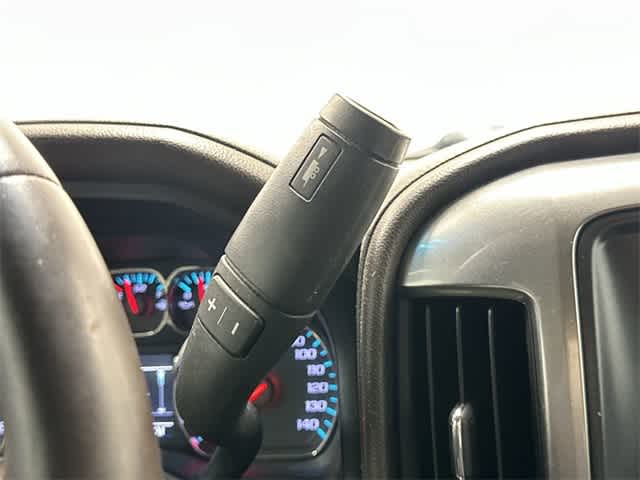 Thumbnail: 2015 Chevrolet Silverado 1500 - 25