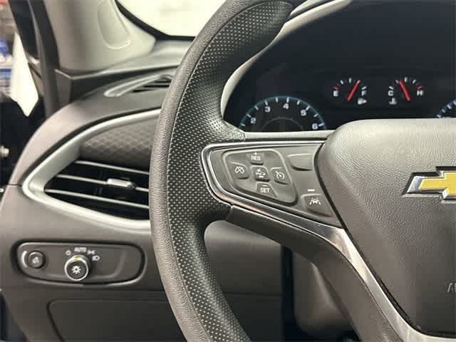 Thumbnail: 2024 Chevrolet Malibu - 17