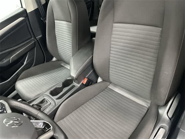 Thumbnail: 2024 Volkswagen Jetta - 10