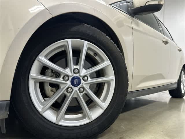 Thumbnail: 2017 Ford Focus - 28