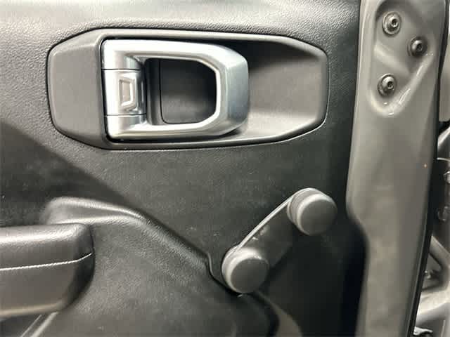 Thumbnail: 2020 Jeep Wrangler - 20