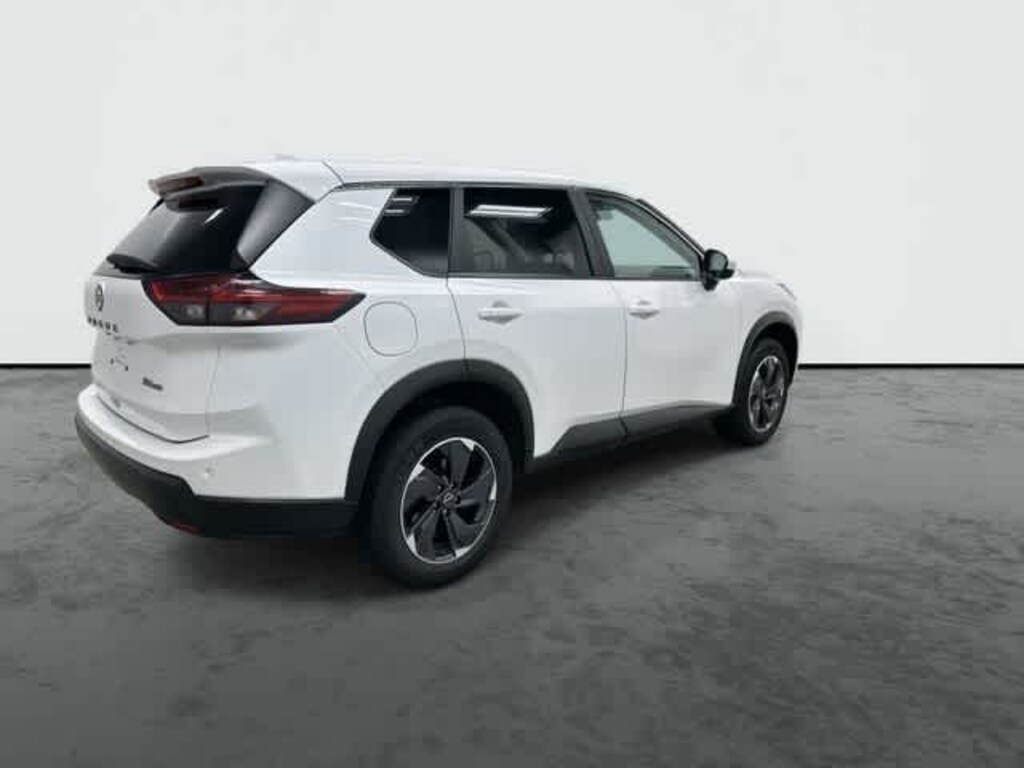 Used 2024 Nissan Rogue SV SUV