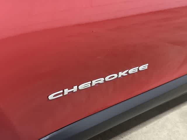 Thumbnail: 2015 Jeep Cherokee - 31