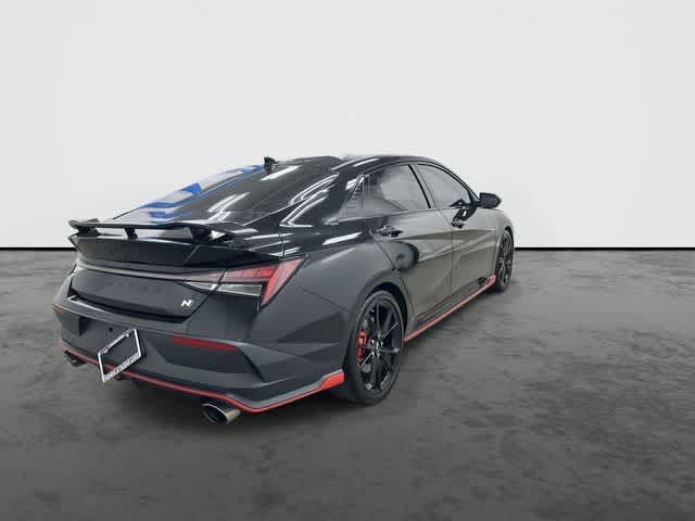 Thumbnail: 2024 Hyundai Elantra - 3