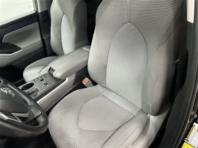 Thumbnail: 2023 Toyota Highlander - 10