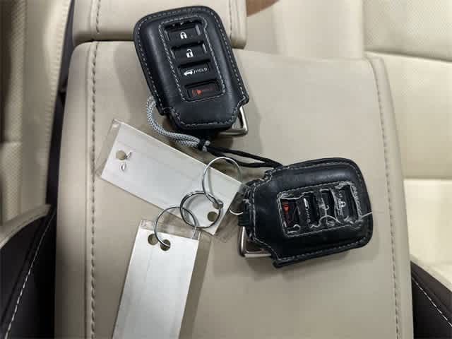 Thumbnail: 2018 Lexus RX - 33