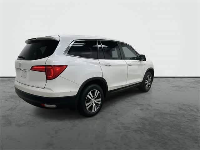 Thumbnail: 2018 Honda Pilot - 4