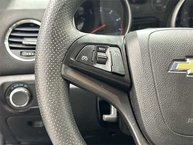 Thumbnail: 2016 Chevrolet Cruze - 17