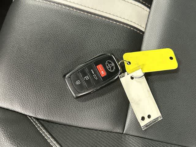 Thumbnail: 2025 Toyota Camry - 32