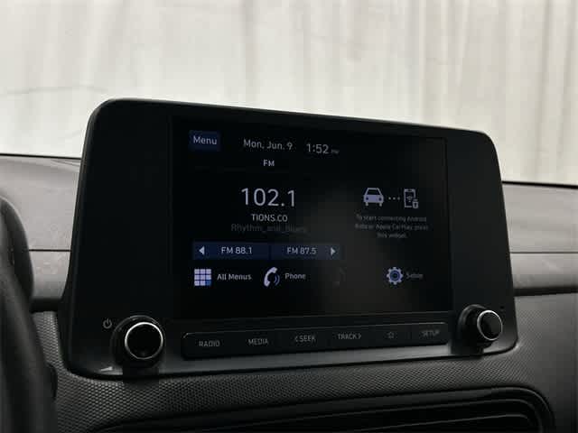 2023 Hyundai Kona SE 22