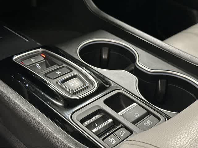2025 Honda Pilot Touring - Photo 25