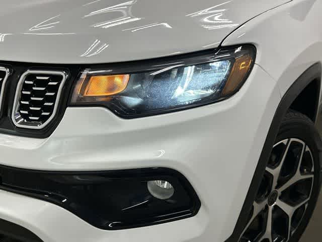 Thumbnail: 2025 Jeep Compass - 31