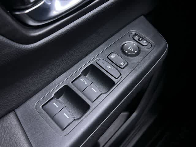 2025 Honda CR-V LX - Photo 21