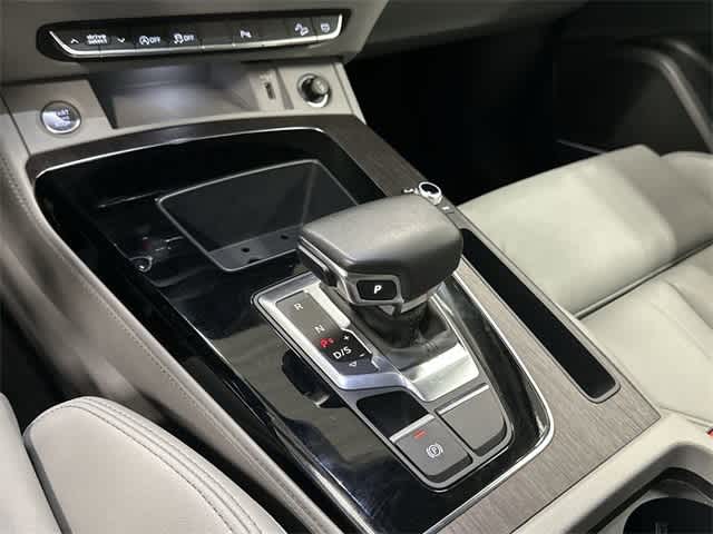 Thumbnail: 2024 Audi Q5 - 24