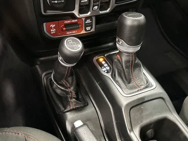 Thumbnail: 2021 Jeep Gladiator - 25
