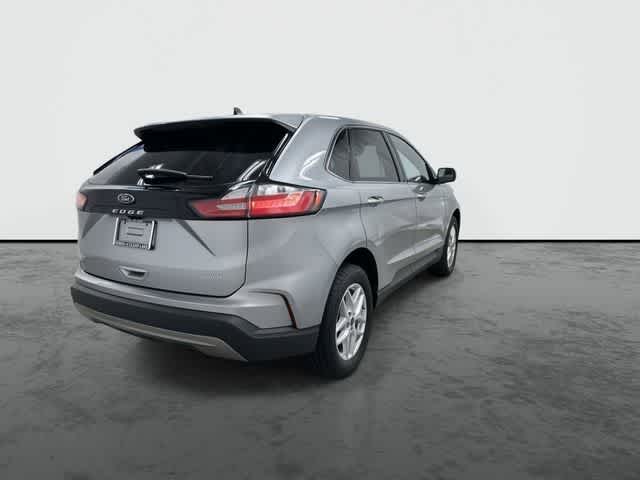 Thumbnail: 2022 Ford Edge - 3