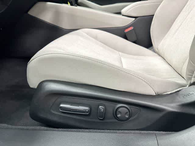 2025 Honda Accord SE - Photo 25