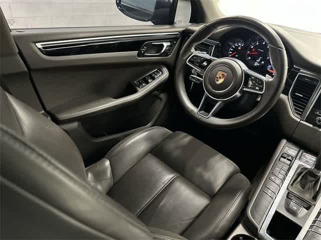 Thumbnail: 2018 Porsche Macan - 12